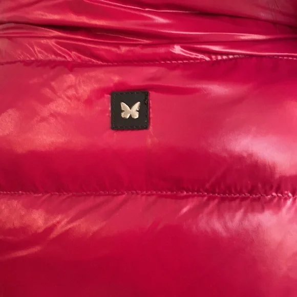MaxMara NWOT fuchsia quilted down jacket with genuine fur